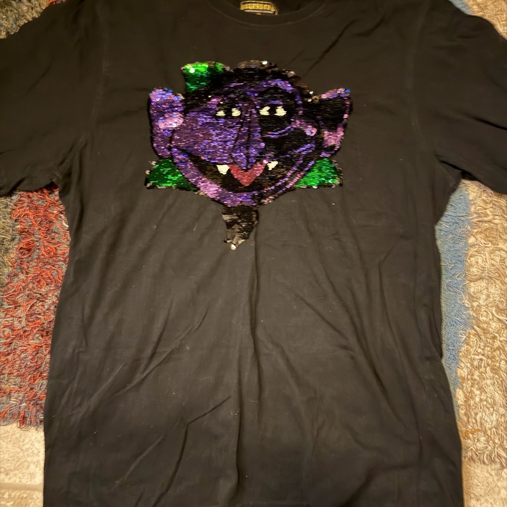 Dekryptic 2020 Sesame Street “the count” sequined XL shirt!